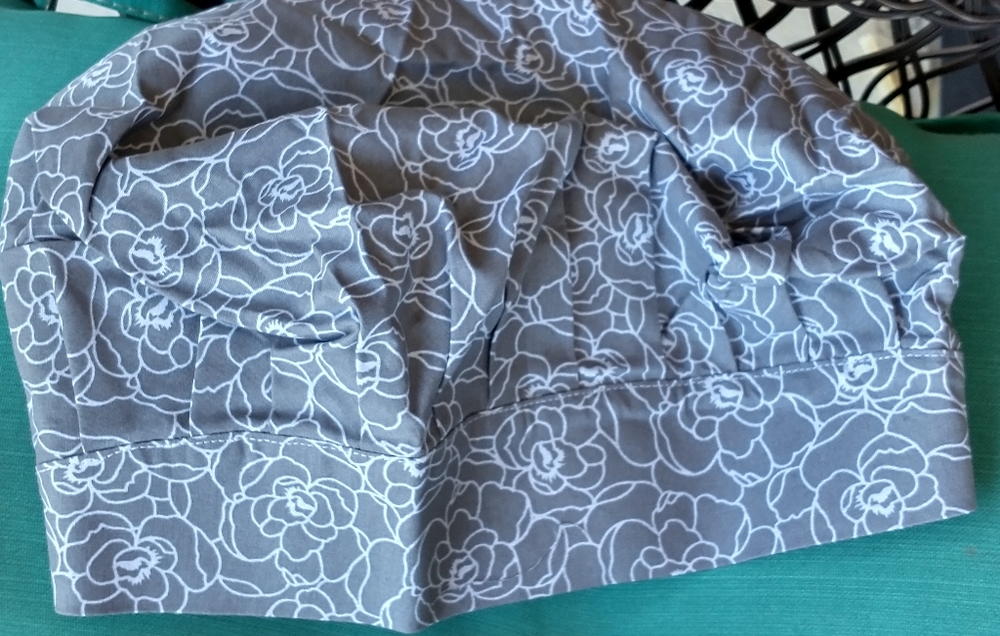Nursing/surgery scrub cap